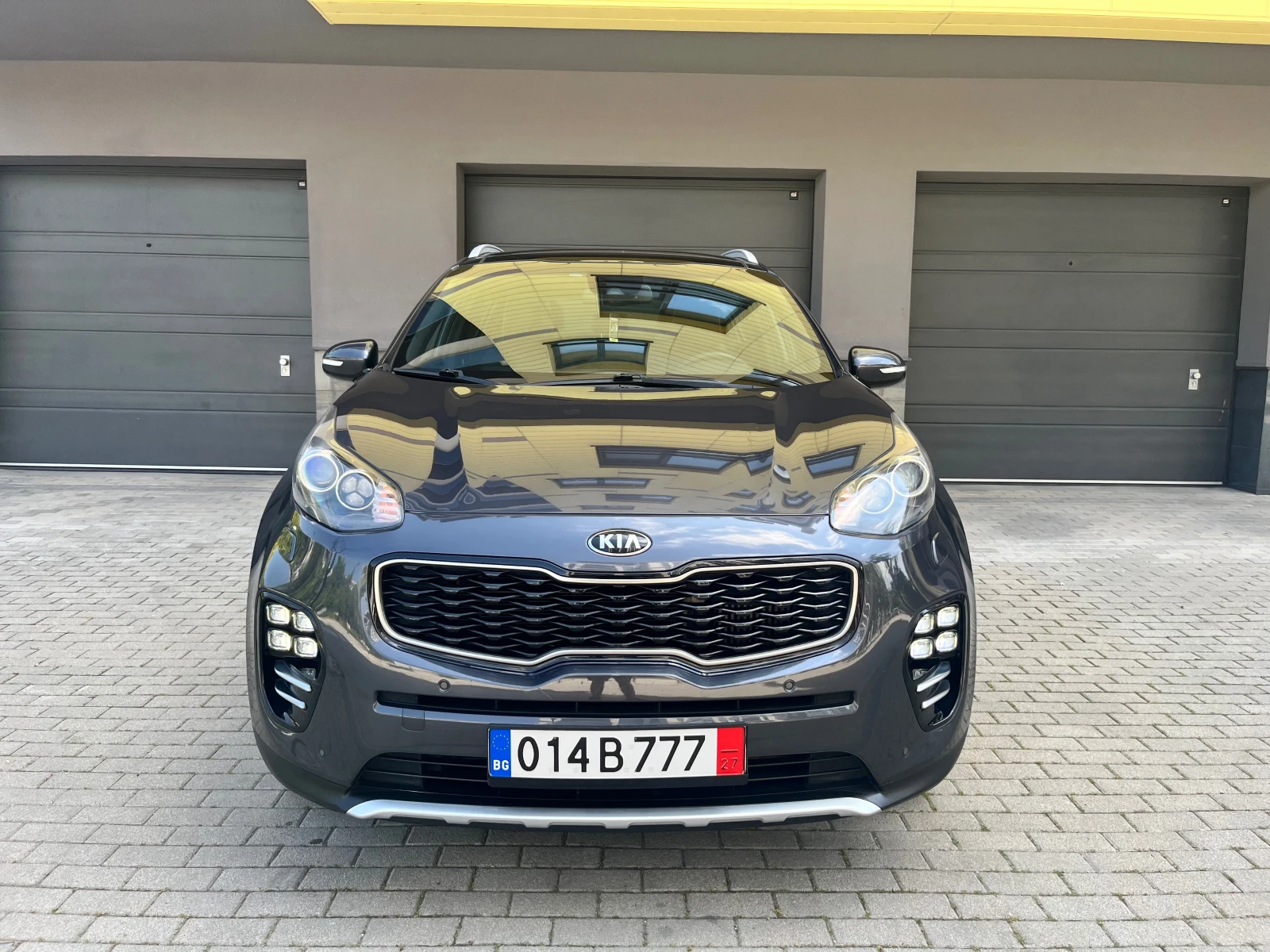 Kia Sportage 2.0CRDI 4X4GT Line Подгрев* Панорама* JBL* Keyless, снимка 3 - Автомобили и джипове - 54578373