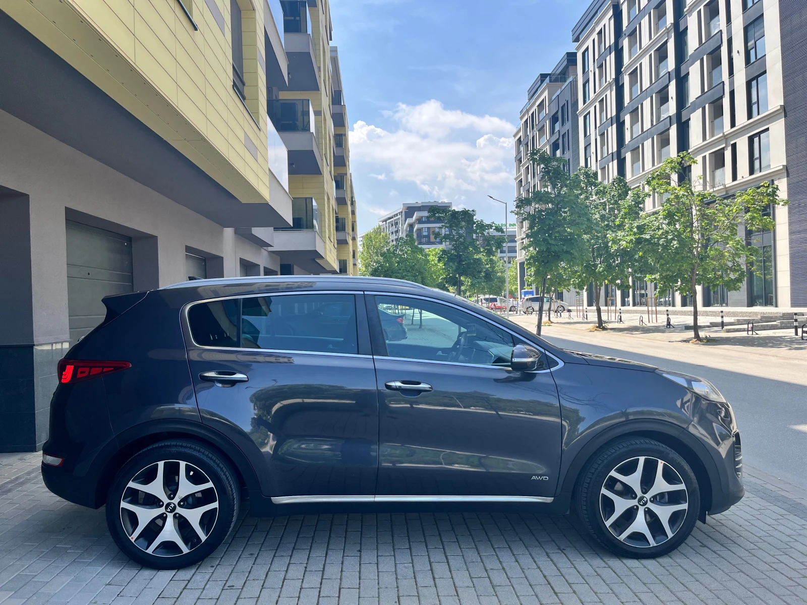 Kia Sportage 2.0CRDI 4X4GT Line Подгрев* Панорама* JBL* Keyless, снимка 8 - Автомобили и джипове - 54578373