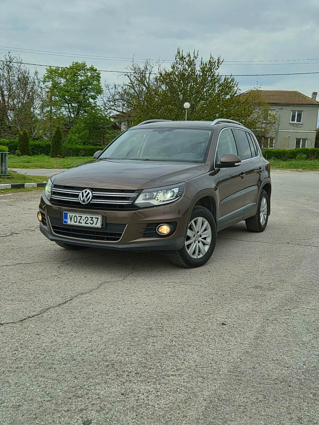 VW Tiguan 2.0 TDI/DSG/4 MOTION, снимка 2 - Автомобили и джипове - 54594194