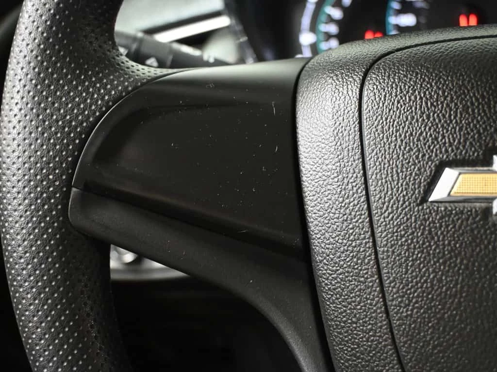 Chevrolet Trax * LS No Accident Carplay Backup Camera Keyless Ent, снимка 14 - Автомобили и джипове - 54970622