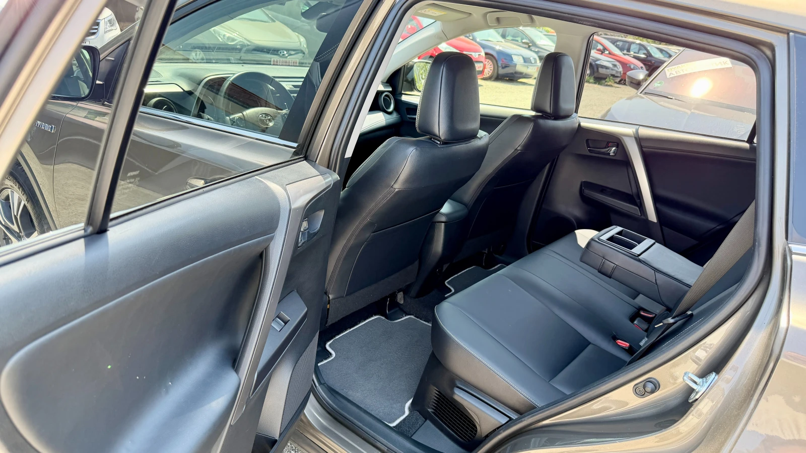 Toyota Rav4 2.5Hybrid Автоматик, Внос Швейцария, 360Камери, PD, снимка 10 - Автомобили и джипове - 55583527