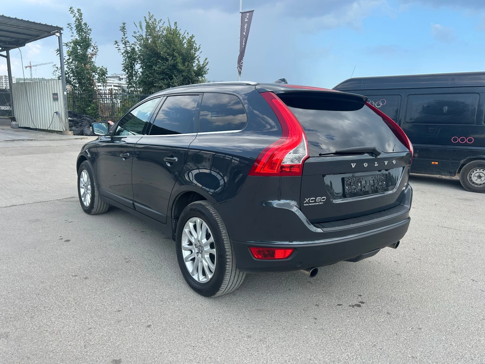 Volvo XC60 Т6 AWD Швейцария, снимка 5 - Автомобили и джипове - 55587828