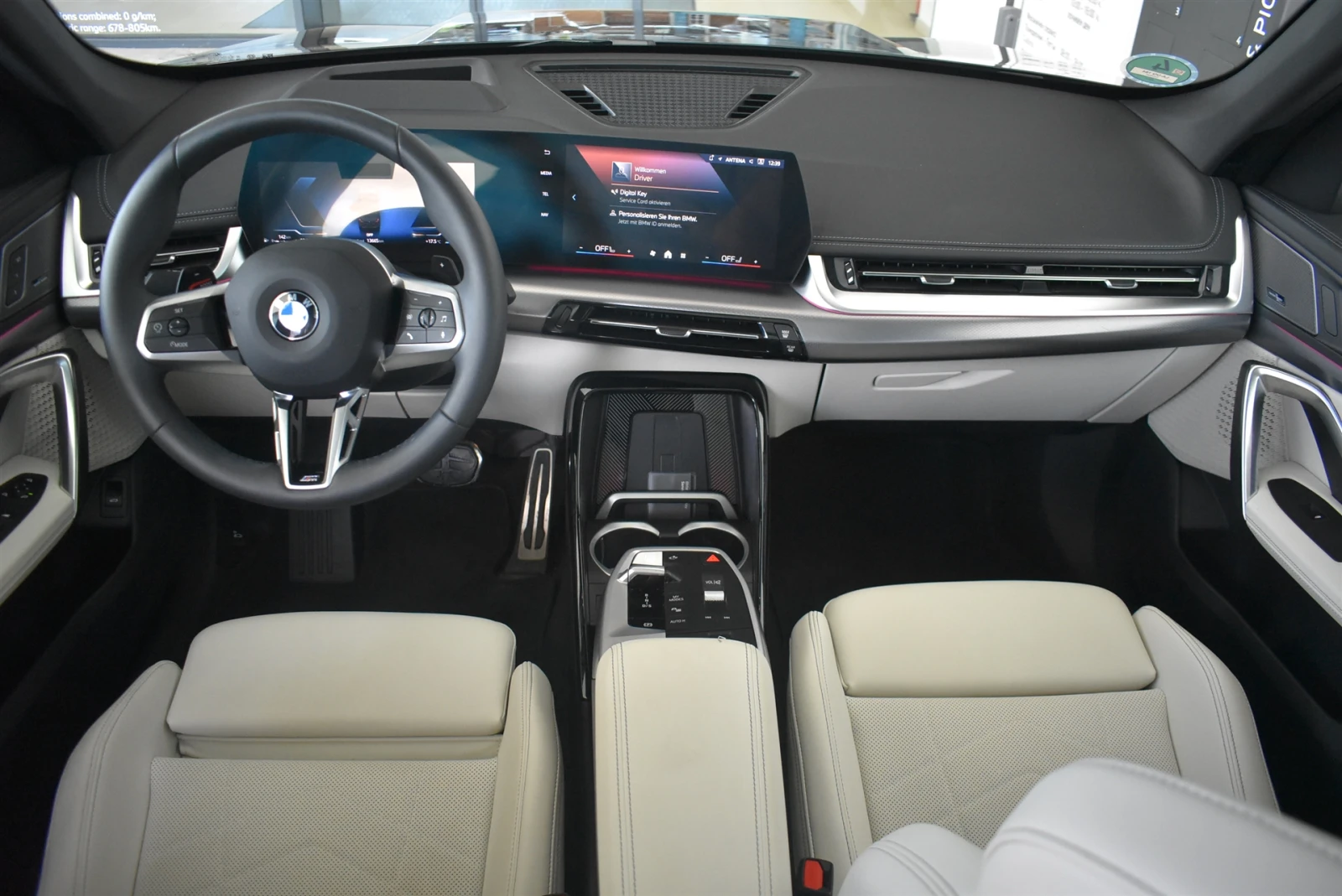 BMW X1 xDrive23i, снимка 7 - Автомобили и джипове - 55665356
