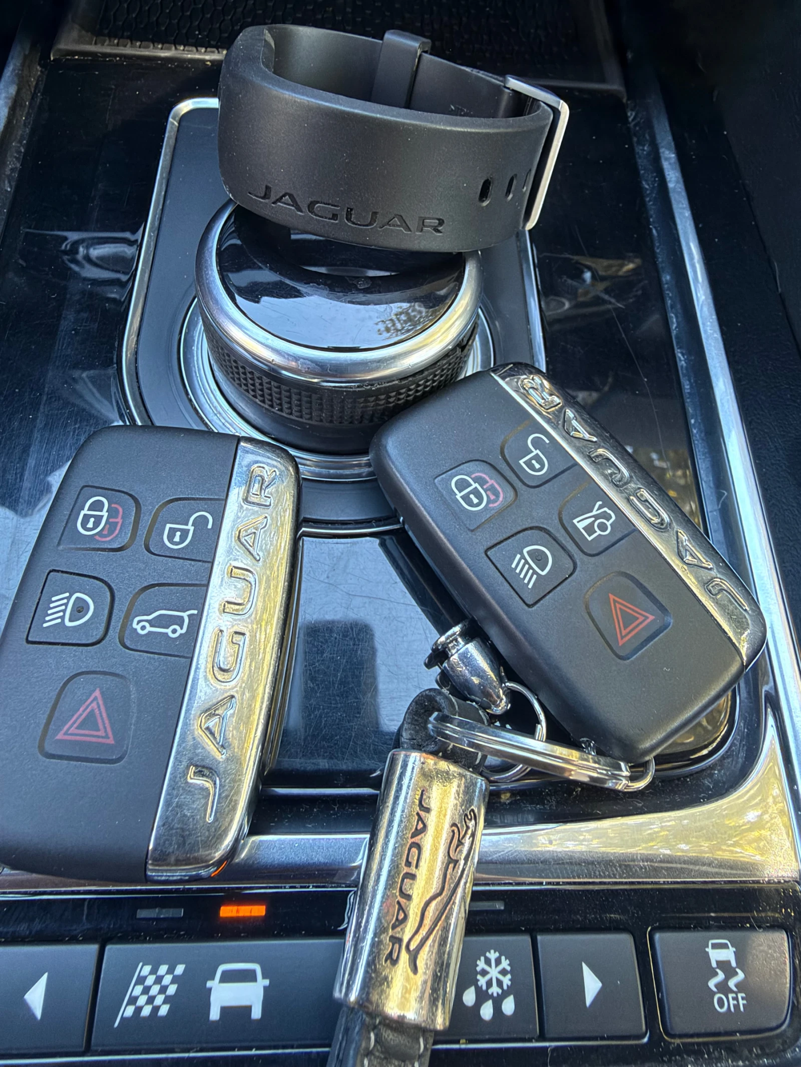 Jaguar F-PACE 300�.� 3.0d/AWD/R-Sport/Meridian/������/Lane Assis | Mobile.bg � ����������� 7