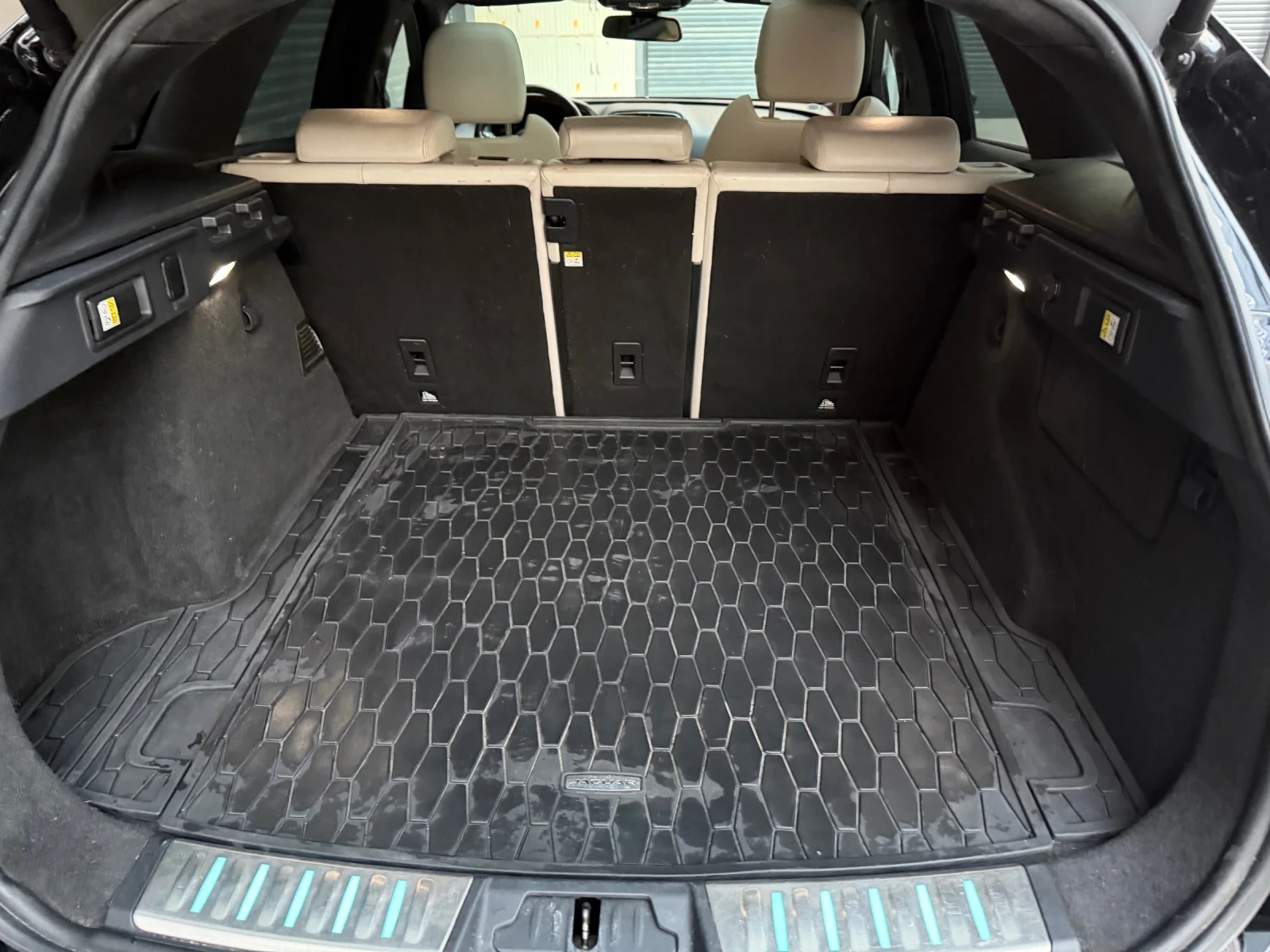 Jaguar F-PACE 300�.� 3.0d/AWD/R-Sport/Meridian/������/Lane Assis | Mobile.bg � ����������� 10