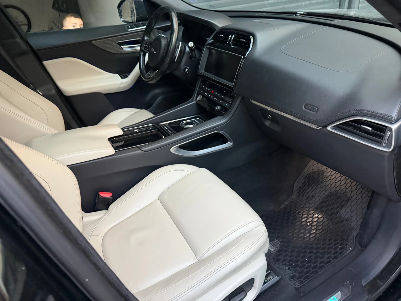 Jaguar F-PACE 300�.� 3.0d/AWD/R-Sport/Meridian/������/Lane Assis | Mobile.bg � ����������� 9