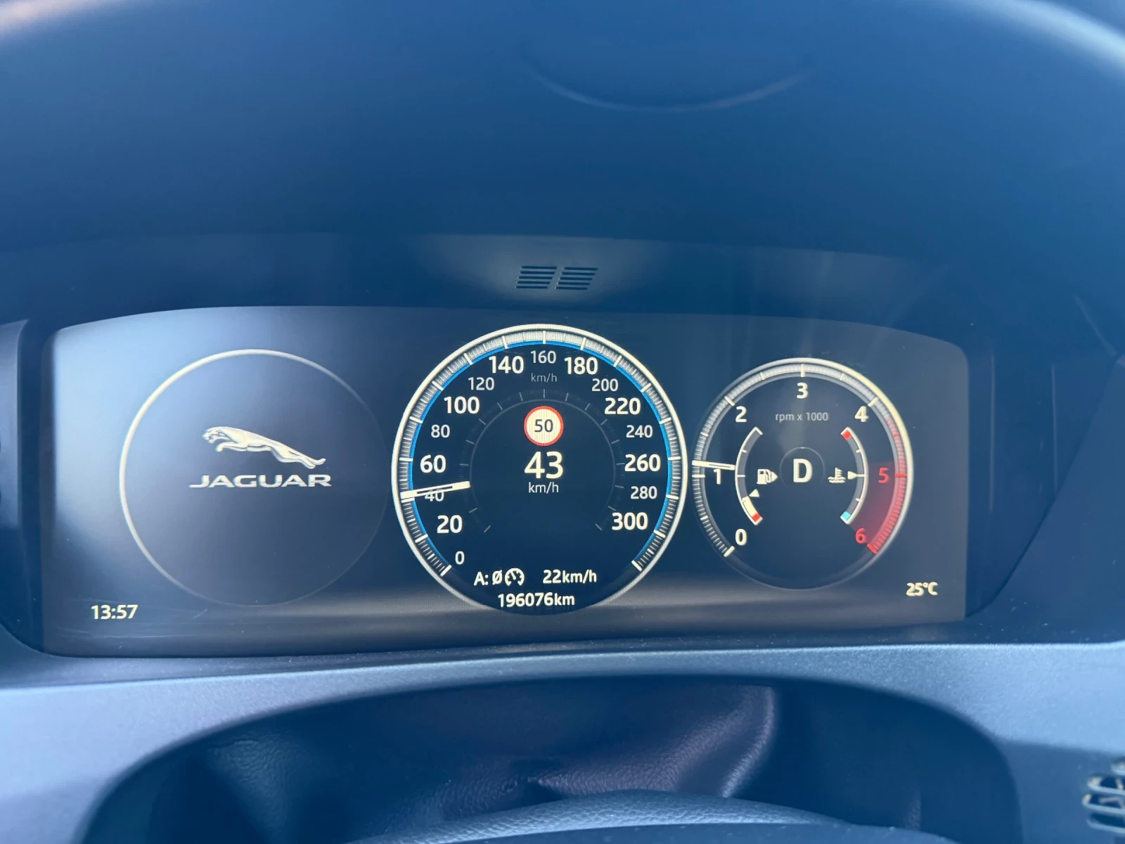 Jaguar F-PACE 300�.� 3.0d/AWD/R-Sport/Meridian/������/Lane Assis | Mobile.bg � ����������� 6