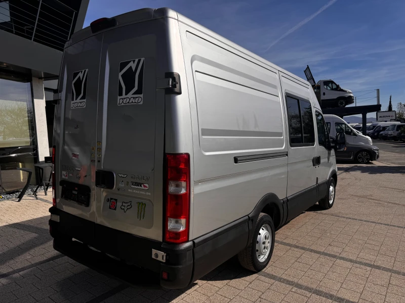 Iveco Daily 2.3HPI Товаропътнически 6-местен Клима , снимка 5 - Бусове и автобуси - 47511645