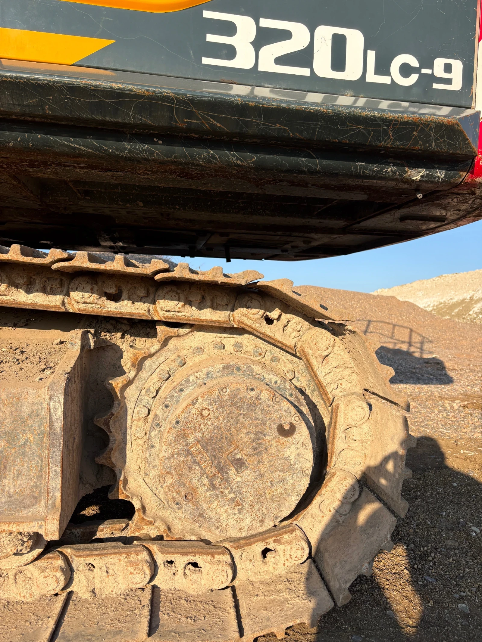 Багер Hyundai R320LC - 9A, снимка 8 - Индустриална техника - 53497445