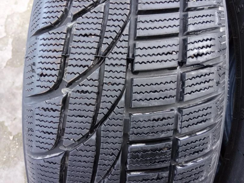 Гуми Зимни 195/55R15, снимка 6 - Гуми и джанти - 40098097