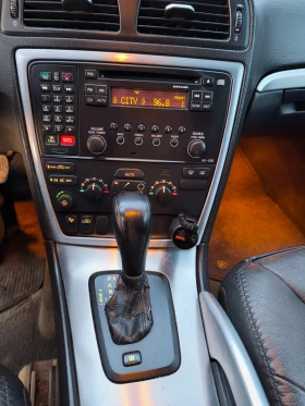 Volvo Xc70 2.4 D5 185hp facelift , снимка 17