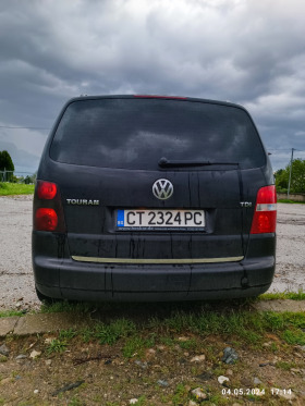 VW Touran, снимка 3 - Автомобили и джипове - 45584123