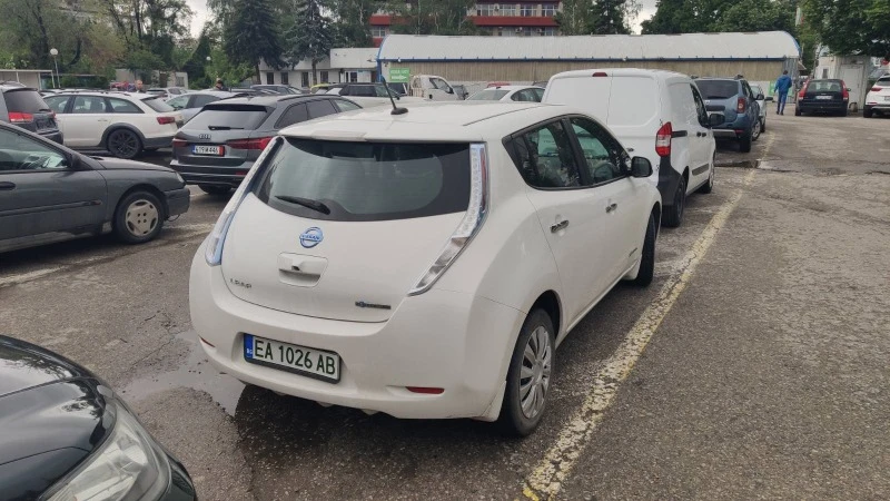 Nissan Leaf , снимка 9 - Автомобили и джипове - 47059312