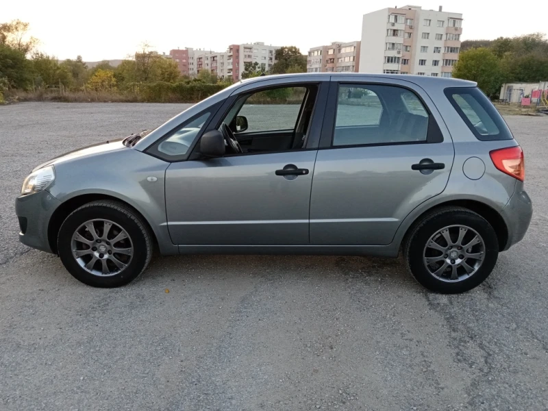 Suzuki SX4 1.5 i KEYLISS, снимка 5 - Автомобили и джипове - 47465154