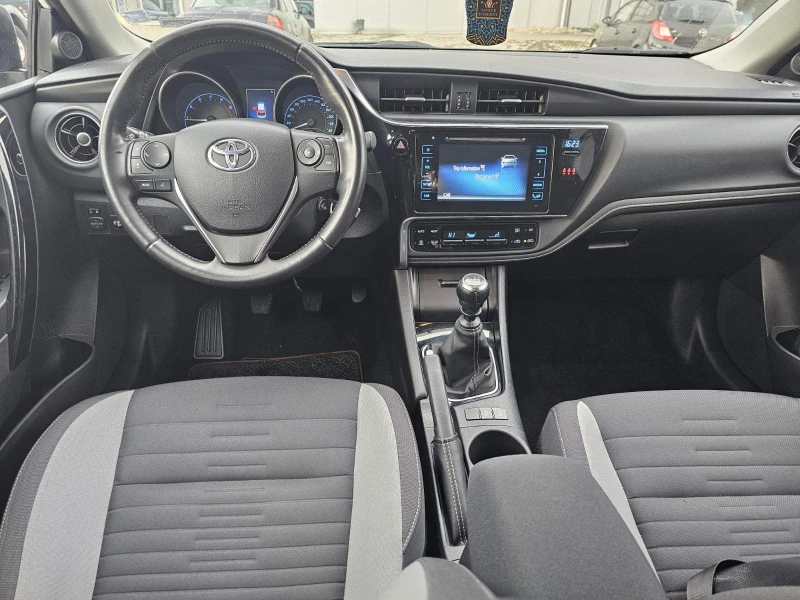 Toyota Auris 128000km-Facelift-EURO6B, снимка 10 - Автомобили и джипове - 47960012