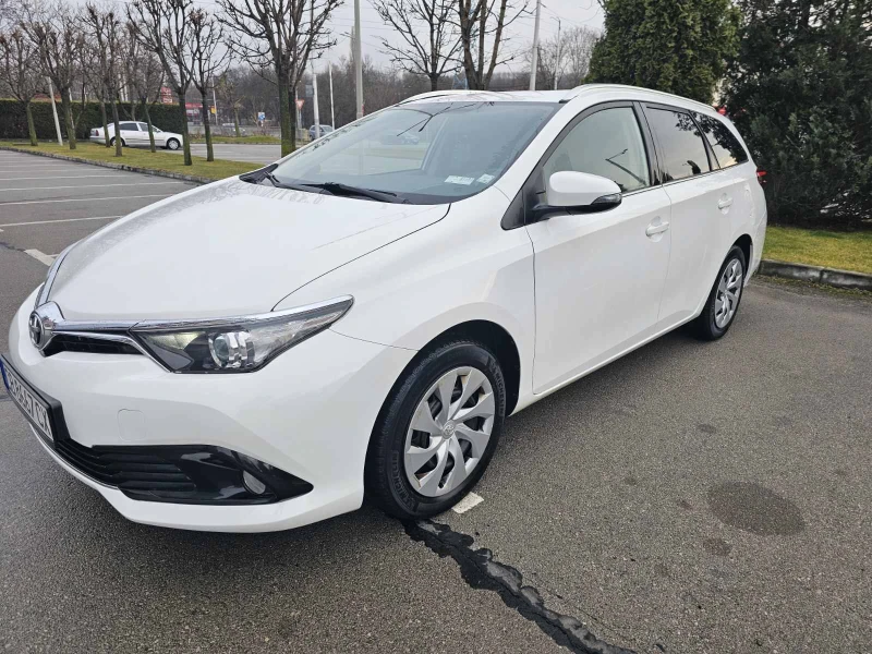 Toyota Auris 128000km-Facelift-EURO6B, снимка 1 - Автомобили и джипове - 47960012