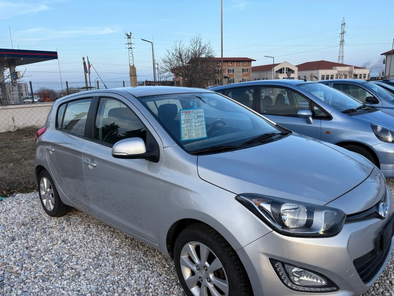 Hyundai I20 2013г, снимка 4 - Автомобили и джипове - 48783078