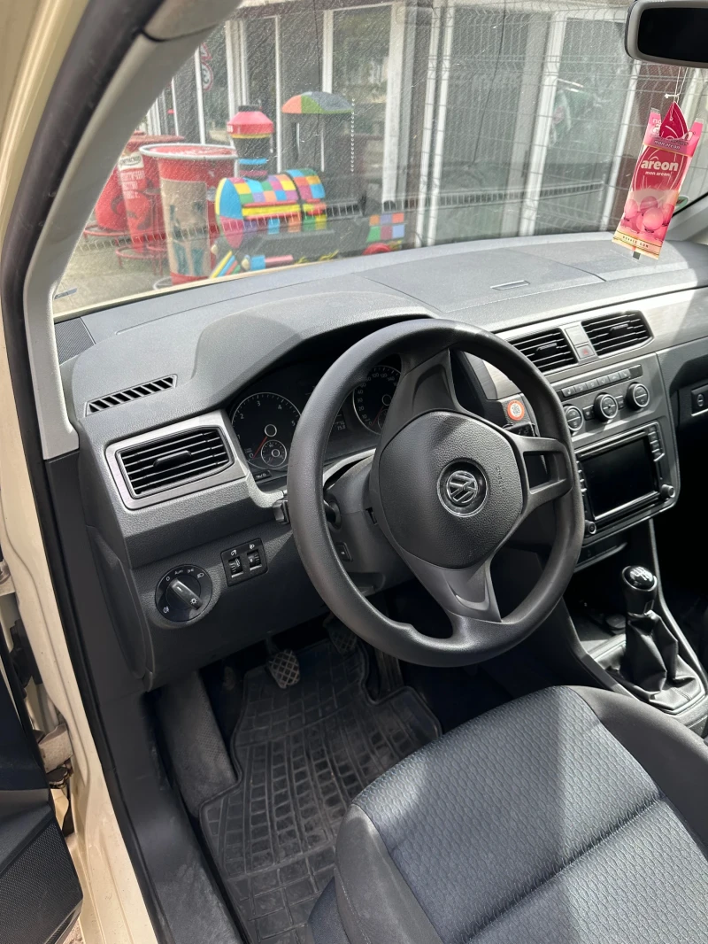VW Caddy Maxi, снимка 9 - Автомобили и джипове - 51909206