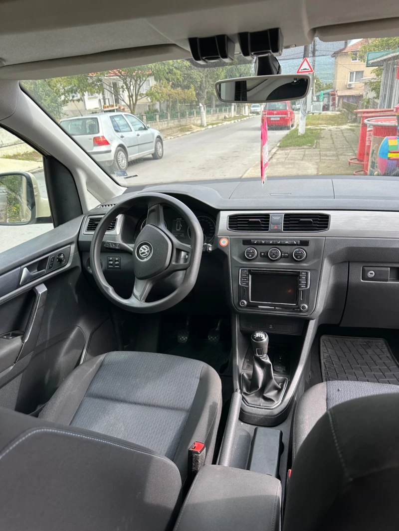 VW Caddy Maxi, снимка 8 - Автомобили и джипове - 51909206
