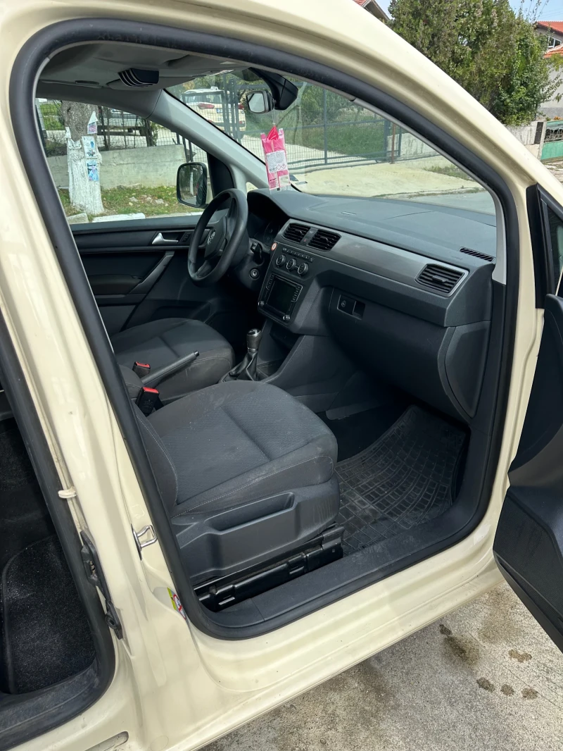 VW Caddy Maxi, снимка 7 - Автомобили и джипове - 51909206