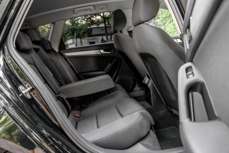 Audi A4 2.0 TFSI, снимка 12 - Автомобили и джипове - 50728024