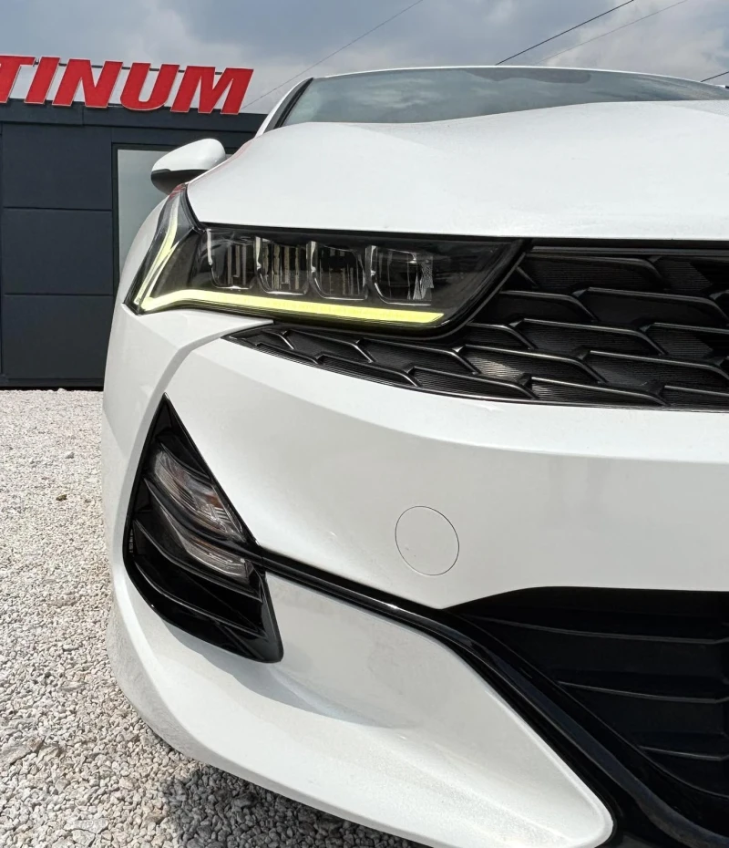 Kia K5 2.0I/NOVA/TOP , снимка 14 - Автомобили и джипове - 51097746