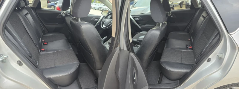 Toyota Auris 2.0D4D EXECUTIVE, снимка 12 - Автомобили и джипове - 51918234