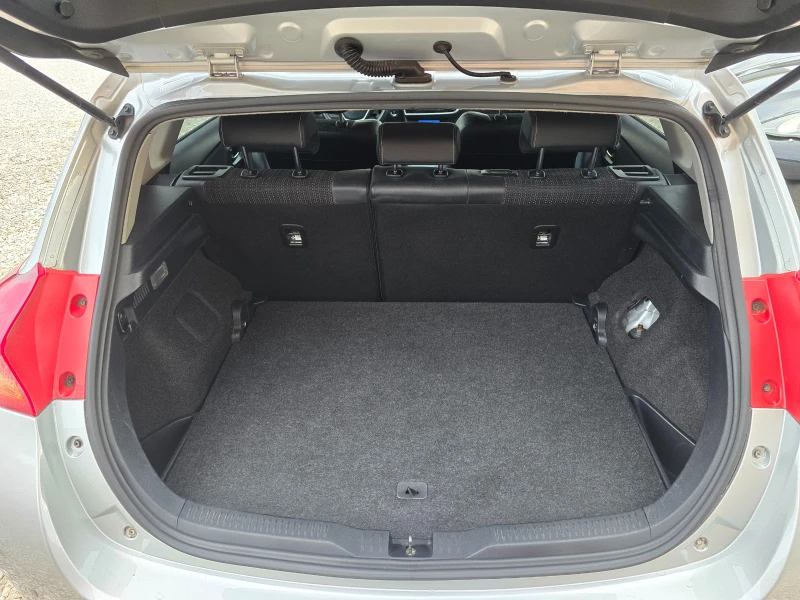 Toyota Auris 2.0D4D EXECUTIVE, снимка 14 - Автомобили и джипове - 51918234