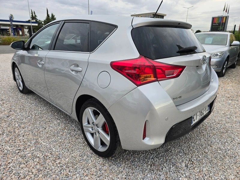 Toyota Auris 2.0D4D EXECUTIVE, снимка 2 - Автомобили и джипове - 51918234