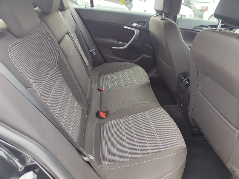 Opel Insignia 2.0 дизел Италия, снимка 14 - Автомобили и джипове - 53174221