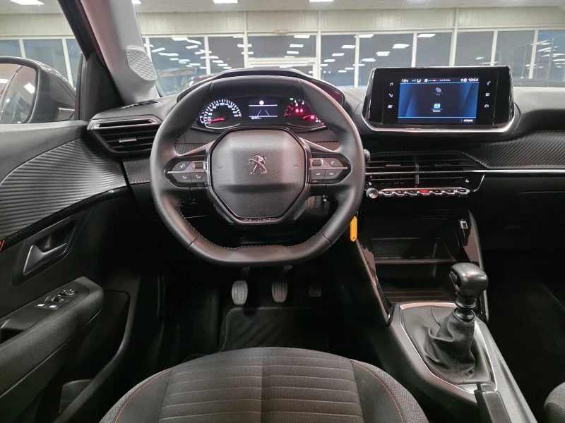 Peugeot 208 Allure | 1.5HDI | 6M | Регистриран , снимка 8 - Автомобили и джипове - 53293979
