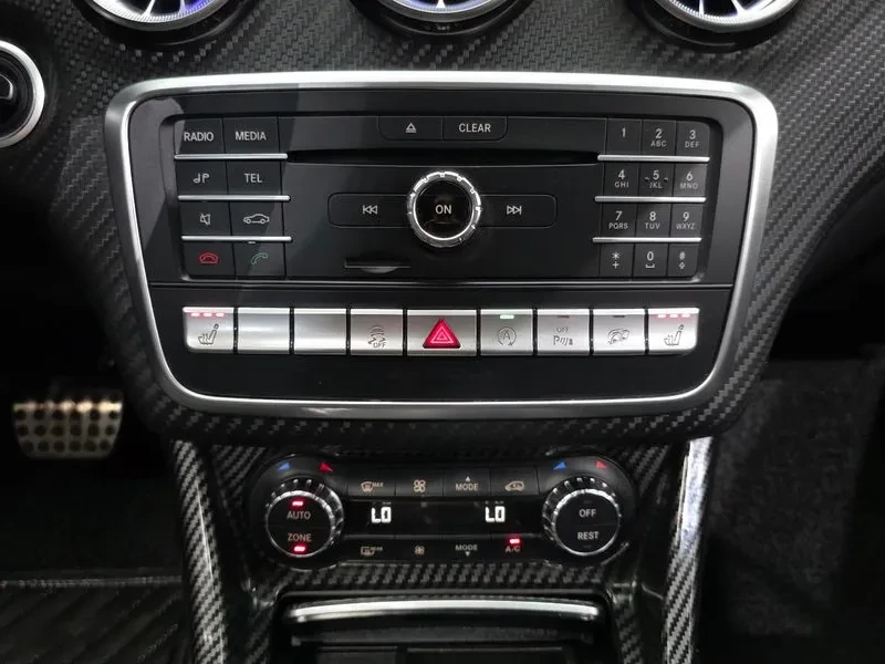 Mercedes-Benz A45 AMG 4Matic, снимка 16 - Автомобили и джипове - 56084054