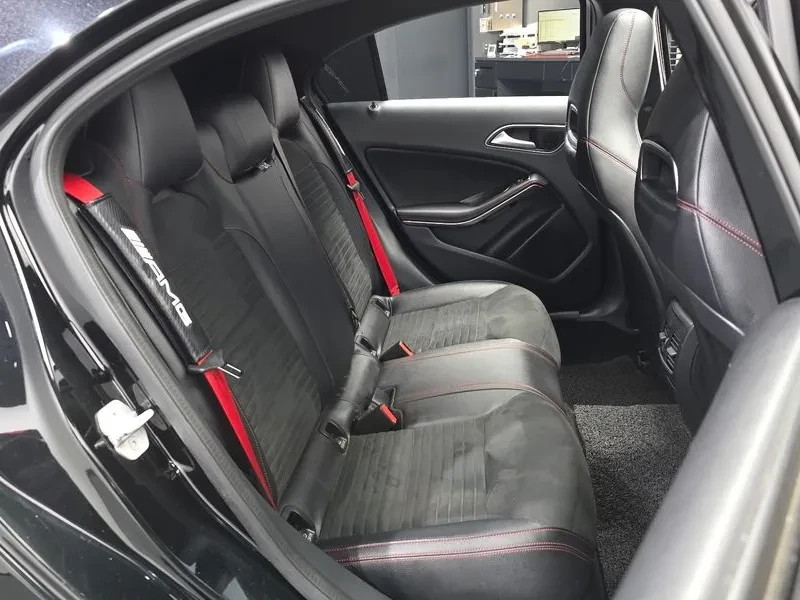 Mercedes-Benz A45 AMG 4Matic, снимка 12 - Автомобили и джипове - 56084054