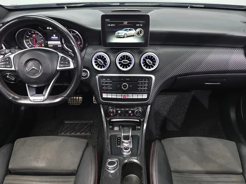 Mercedes-Benz A45 AMG 4Matic, снимка 7 - Автомобили и джипове - 56084054