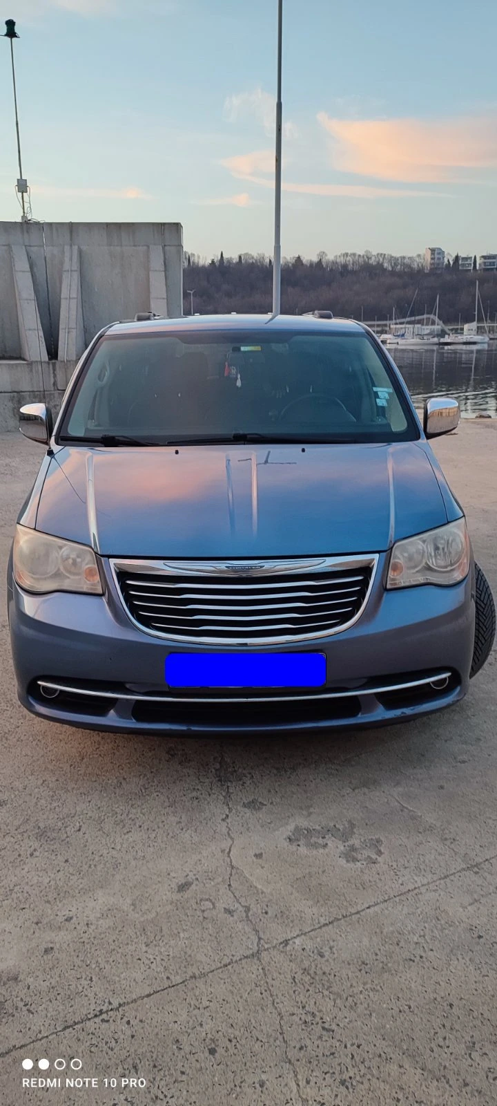 Chrysler Town and Country + Газ, снимка 4 - Автомобили и джипове - 56645742
