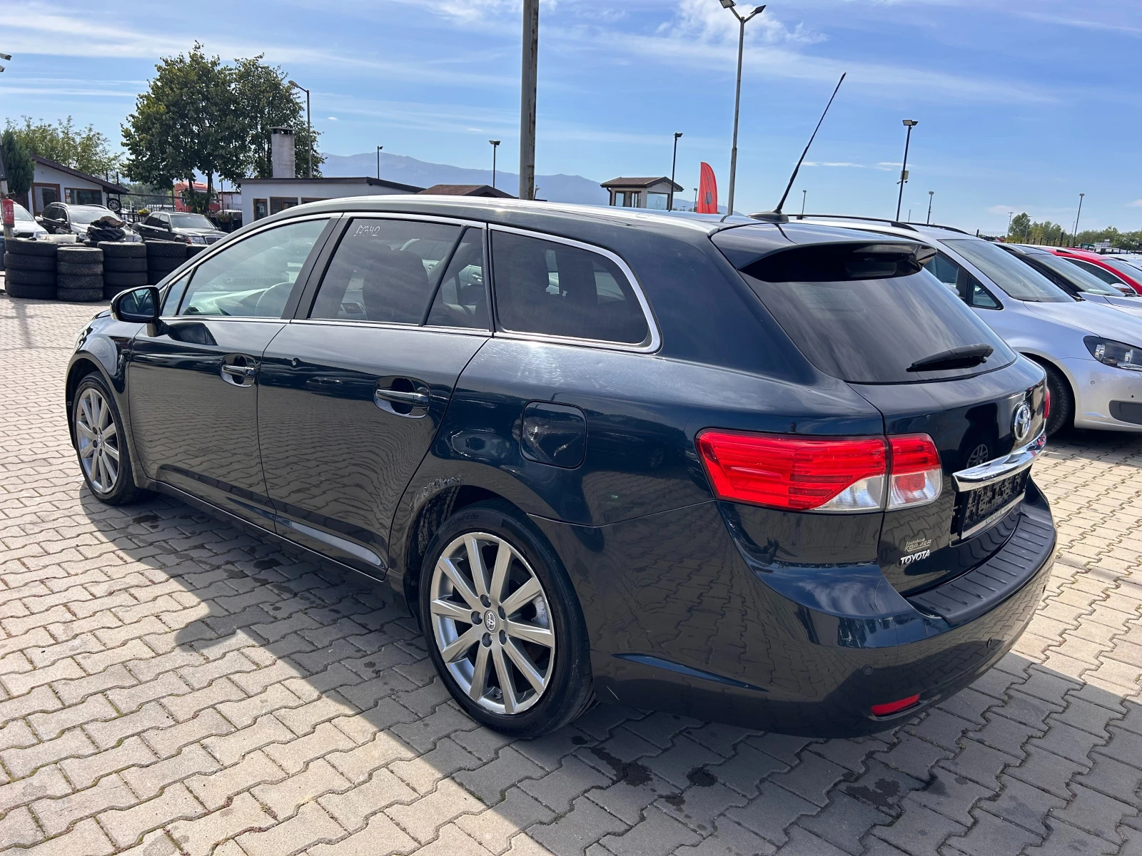 Toyota Avensis 2.2D NAVI/KOJA EURO 5 ЛИЗИНГ - изображение 8