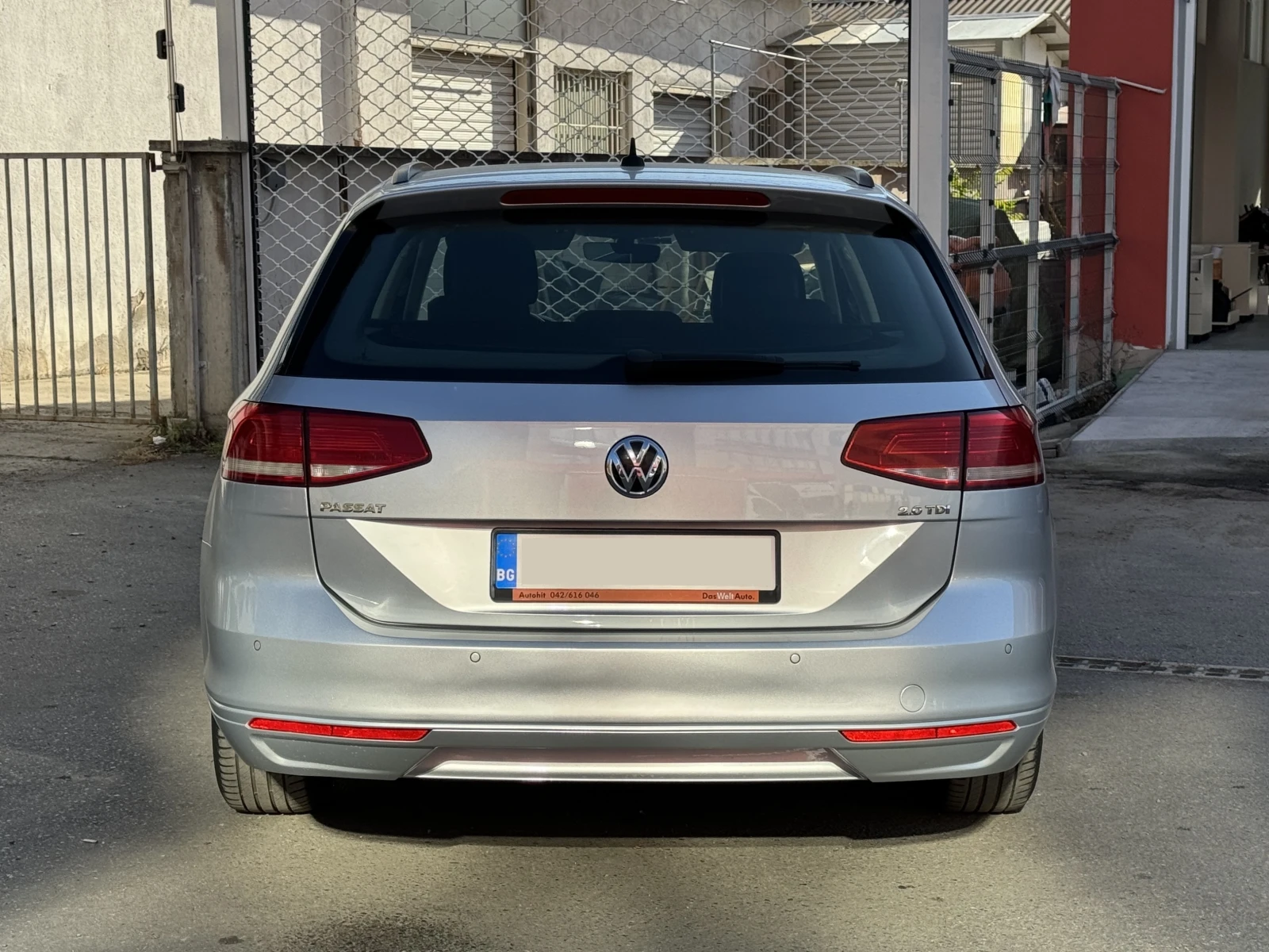 VW Passat 2.0TDI DSG Distronic Navi CarPlay - изображение 6