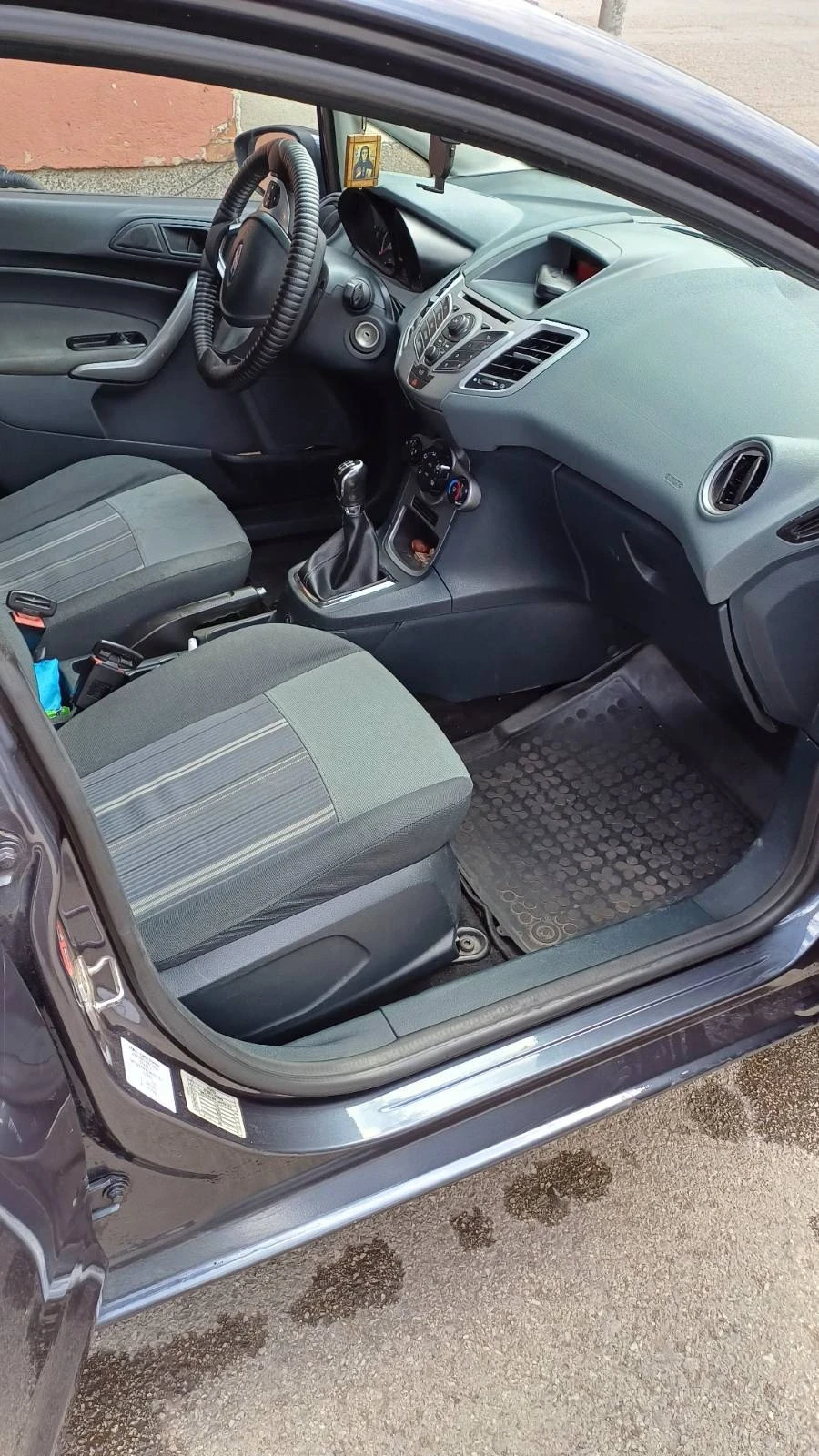 Ford Fiesta  - изображение 4