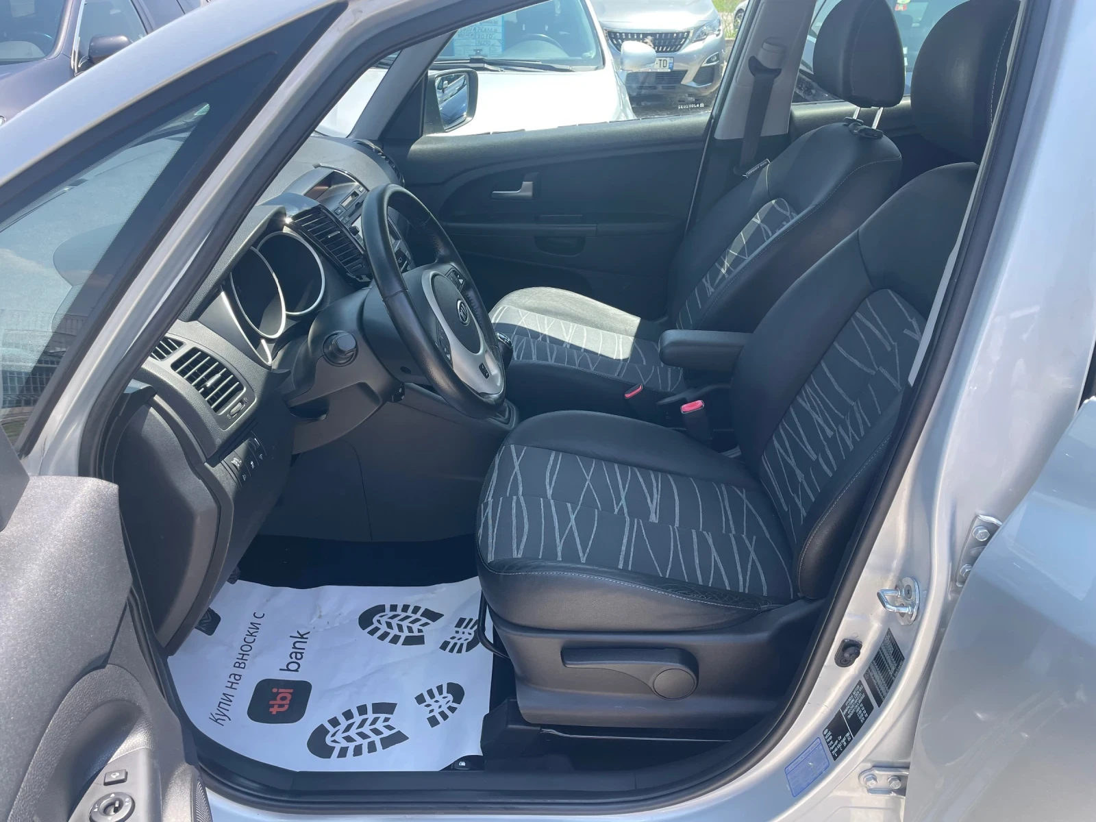 Kia Venga 1.4 Navi Panorama - изображение 10