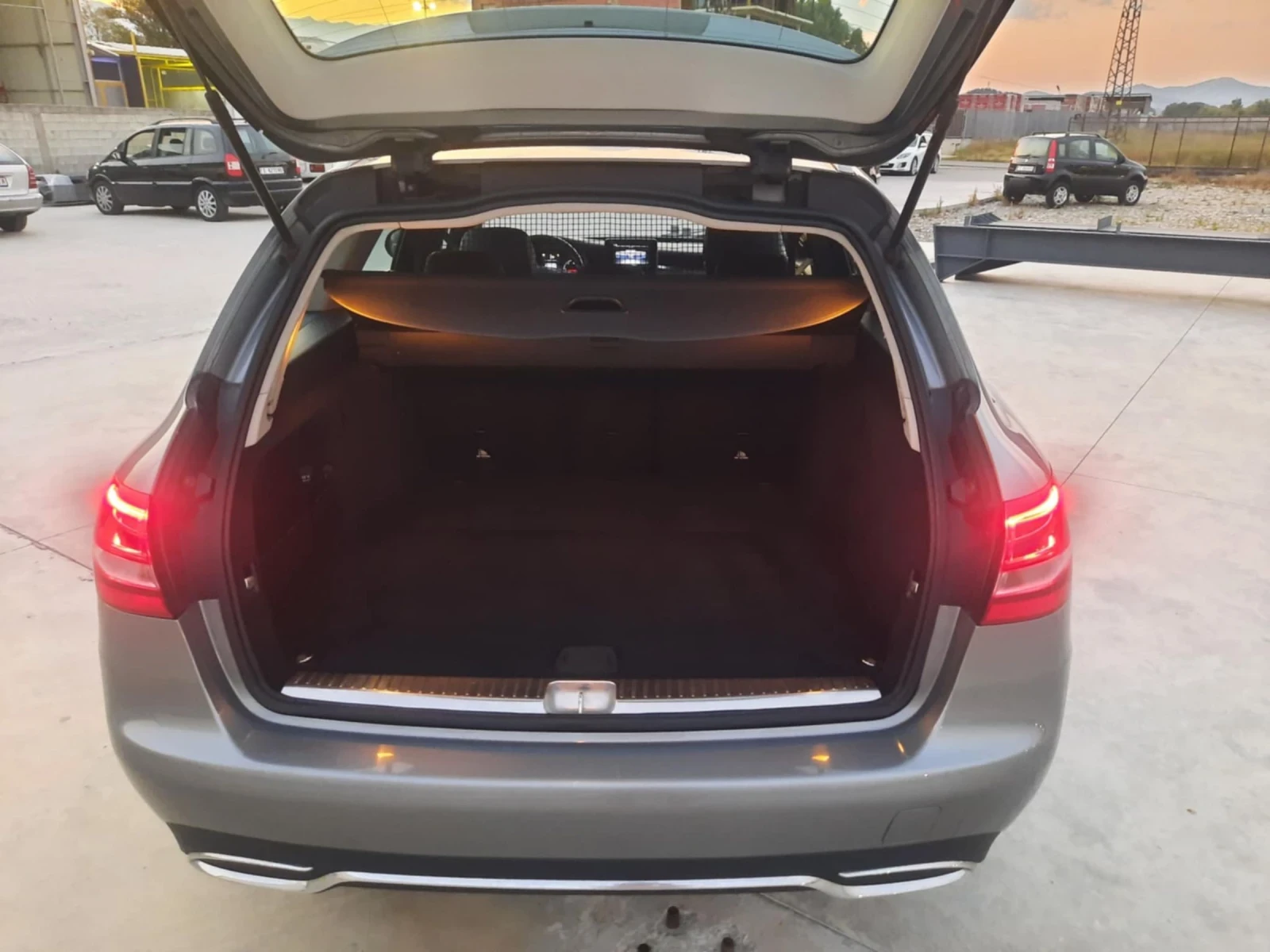 Mercedes-Benz C 220  - изображение 9