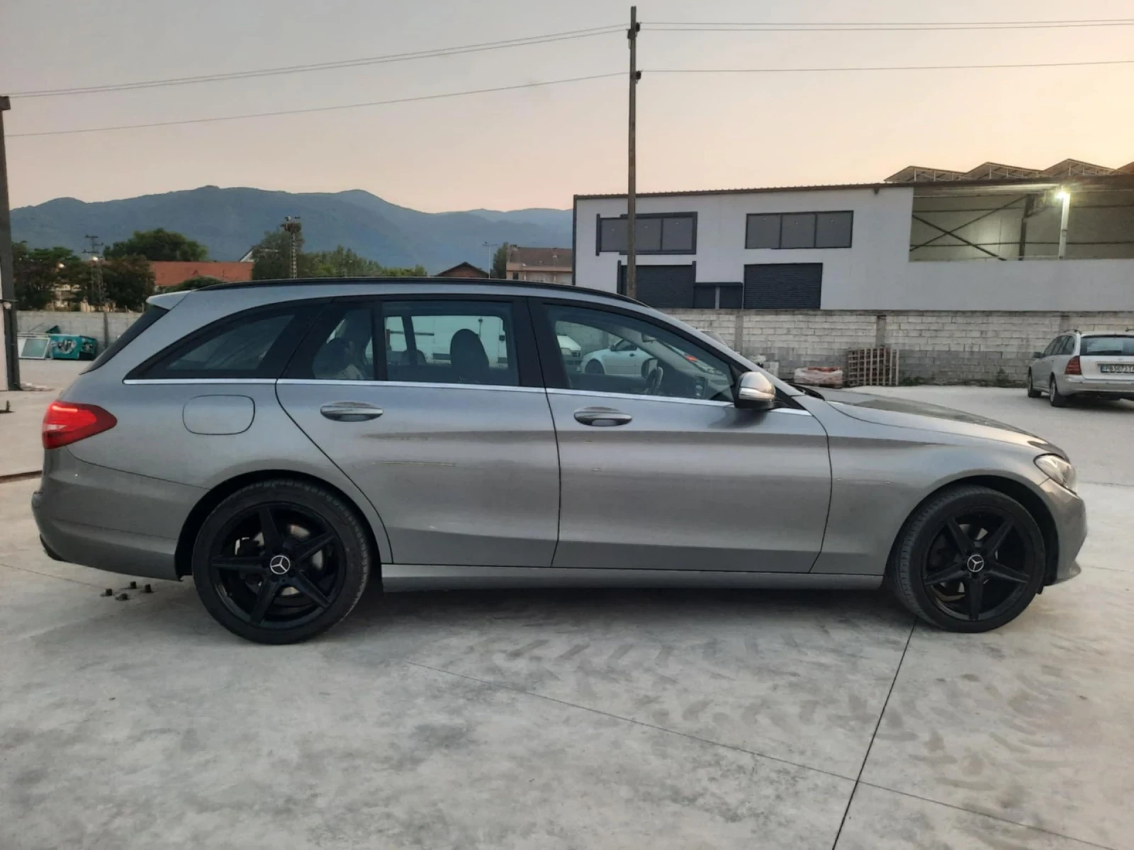 Mercedes-Benz C 220  - изображение 4