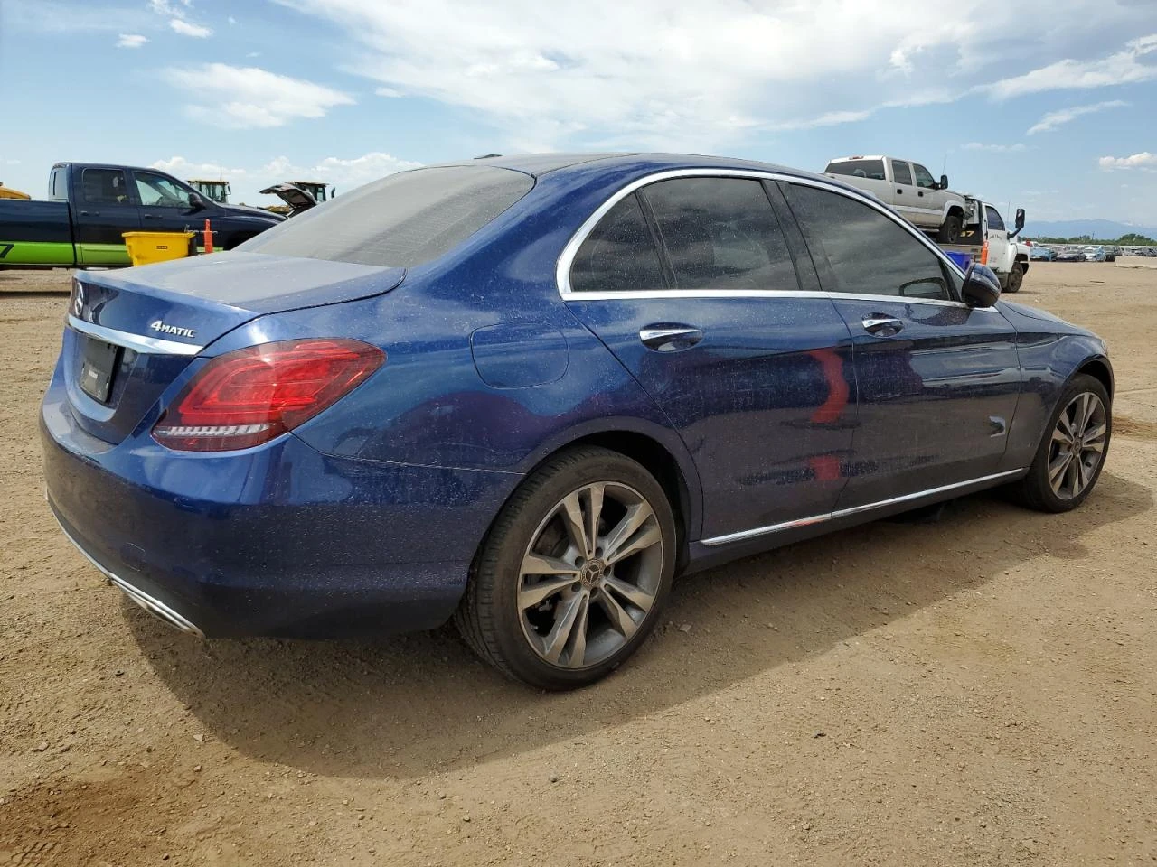 Mercedes-Benz C 300 4MATIC * Възможност за лизинг*  - изображение 4