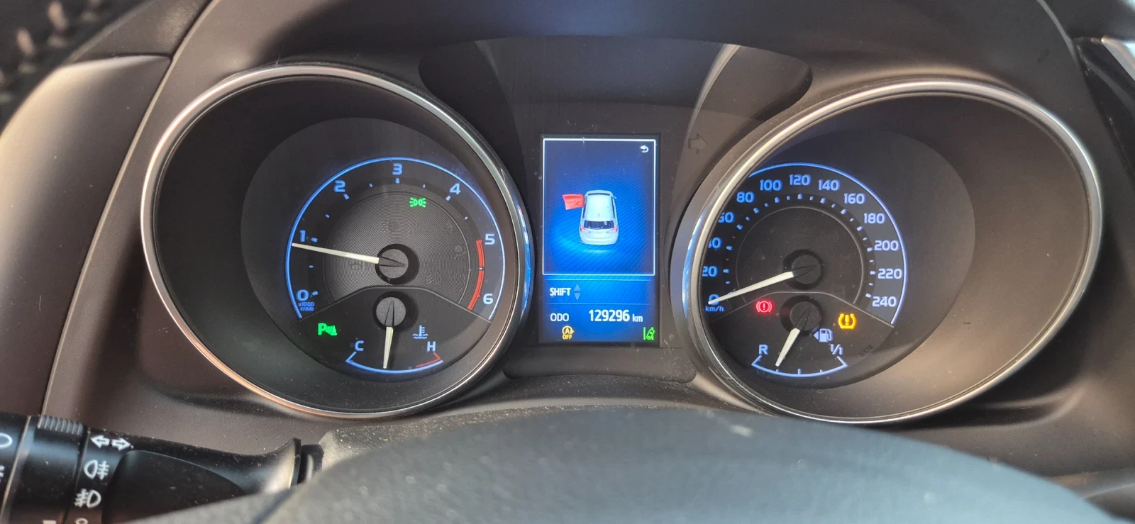 Toyota Auris  - изображение 7