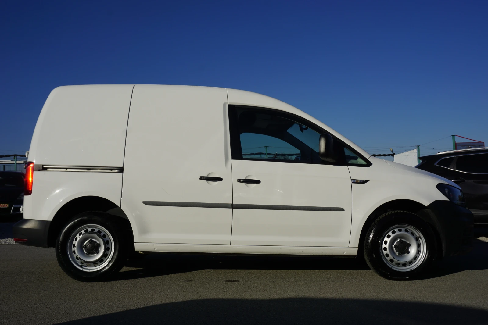 VW Caddy 2.0TDI/N1/ПЕРФЕКТНО СЪСТОЯНИЕ  - изображение 8