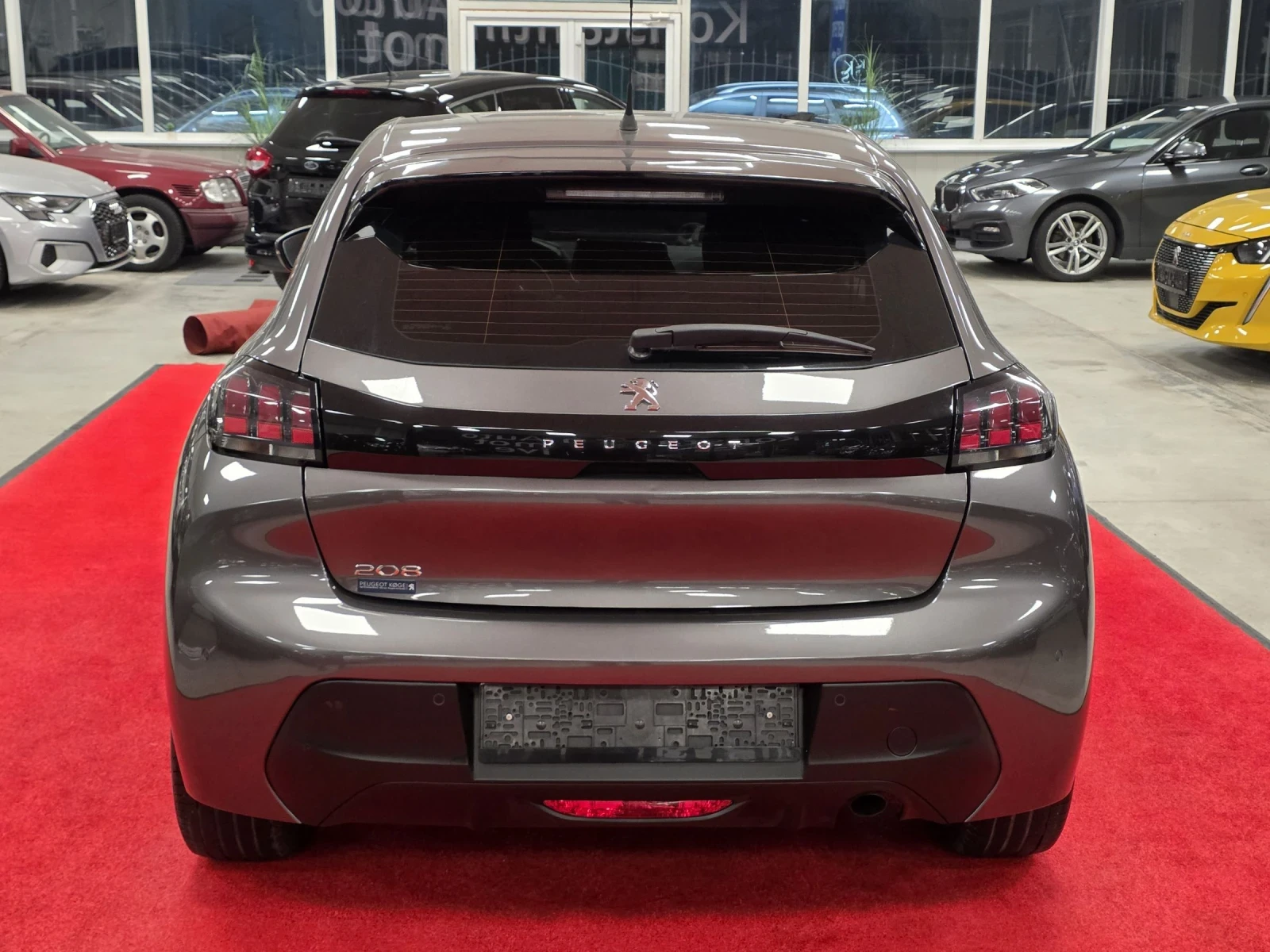 Peugeot 208 Allure | 1.5HDI | 6M | Регистриран  - изображение 5