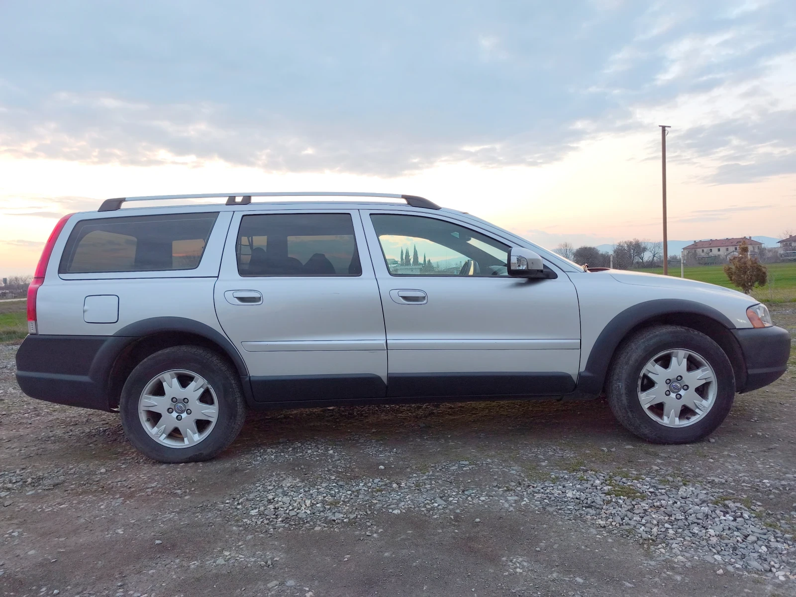 Volvo Xc70 2.4 D5 185hp facelift , снимка 3 - Автомобили и джипове - 53742970