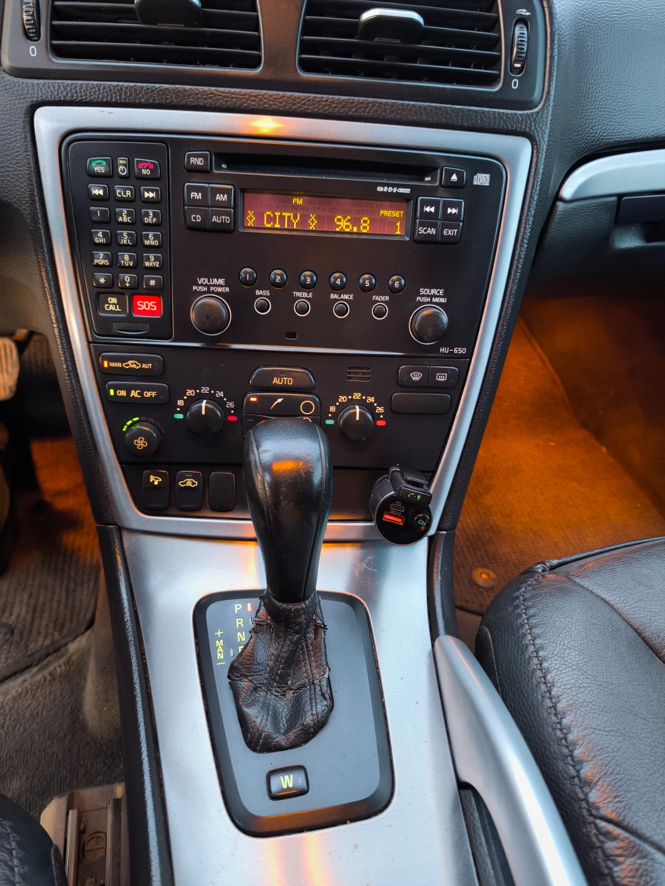 Volvo Xc70 2.4 D5 185hp facelift , снимка 17 - Автомобили и джипове - 53742970