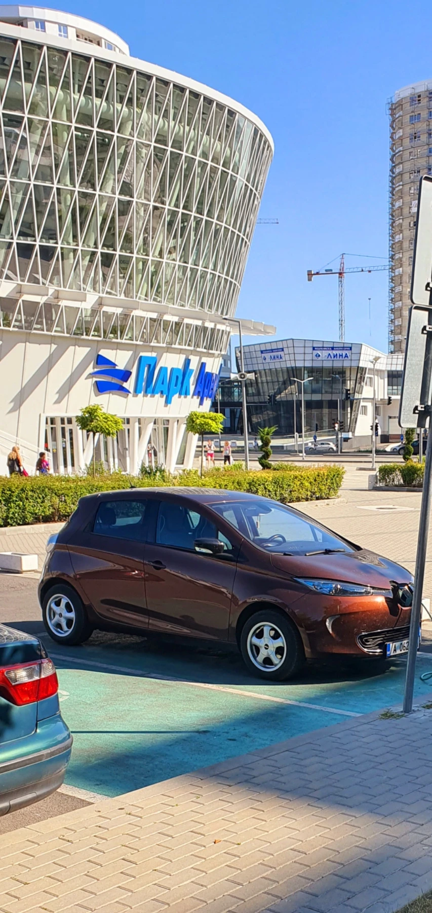 Renault Zoe, снимка 15 - Автомобили и джипове - 53935582