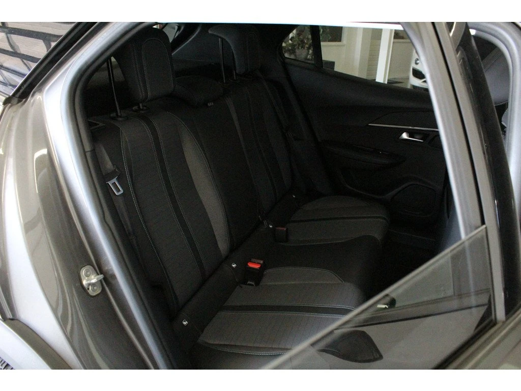 Peugeot 2008 Allure, снимка 9 - Автомобили и джипове - 53962504