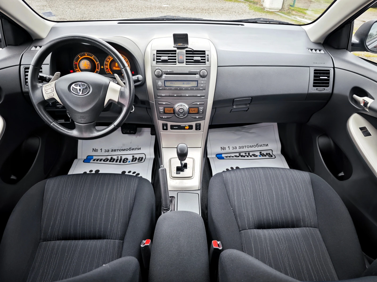 Toyota Corolla 1, 4 D4D Automat | Mobile.bg � ����������� 11